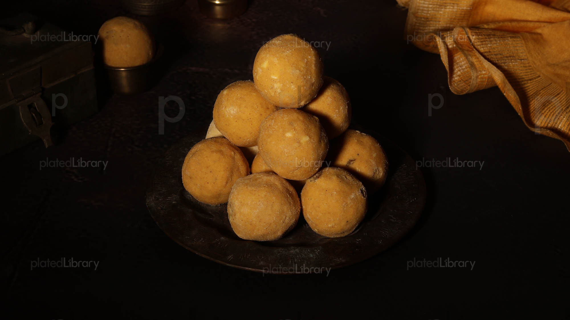 Besan Laddu